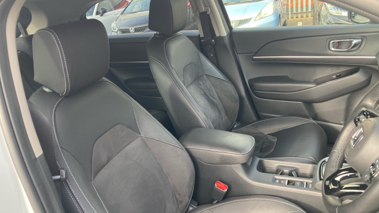 Honda HR-V 1.5 eHEV Advance 5dr CVT Hybrid Hatchback